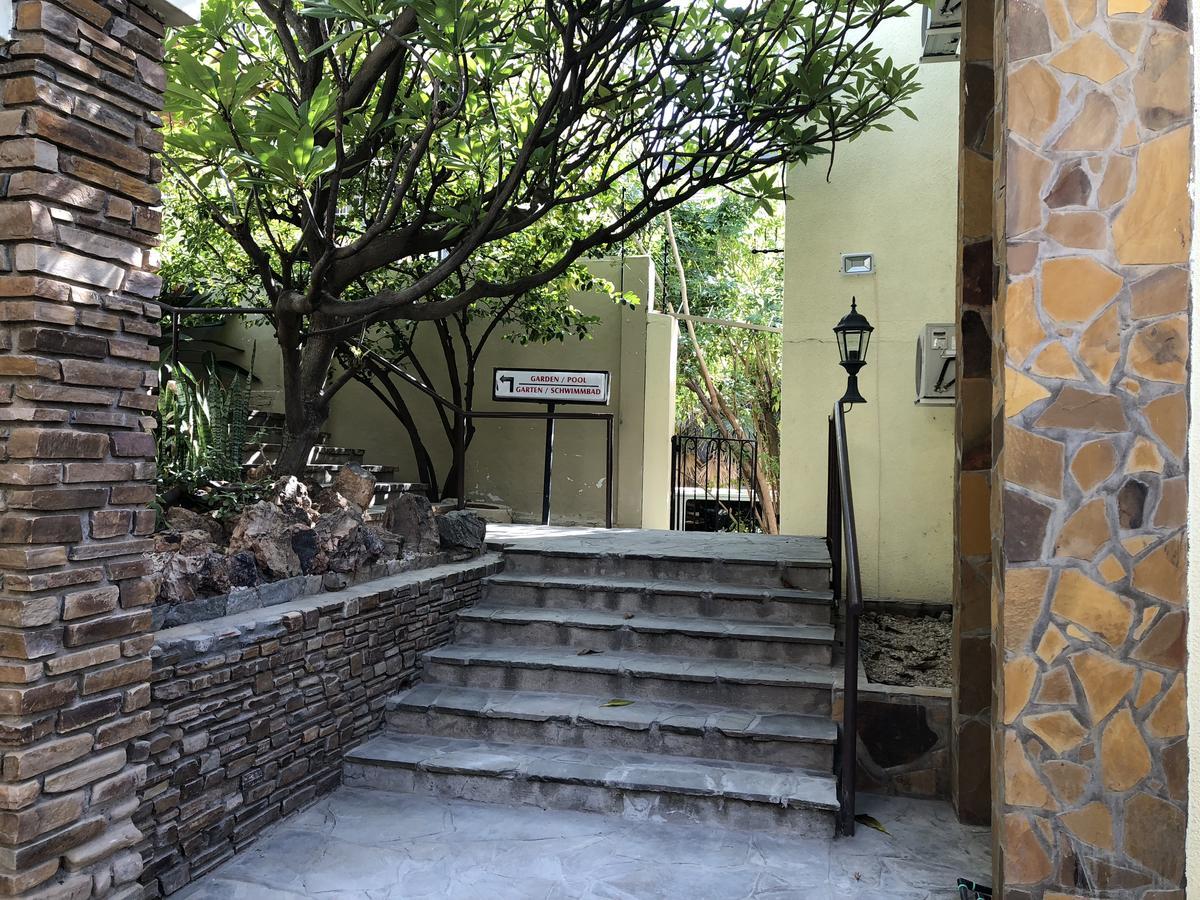 Hotel Pension Steiner Windhoek Exterior photo