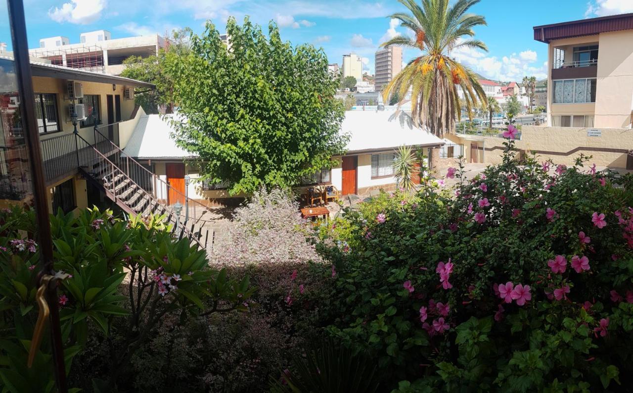 Hotel Pension Steiner Windhoek Exterior photo