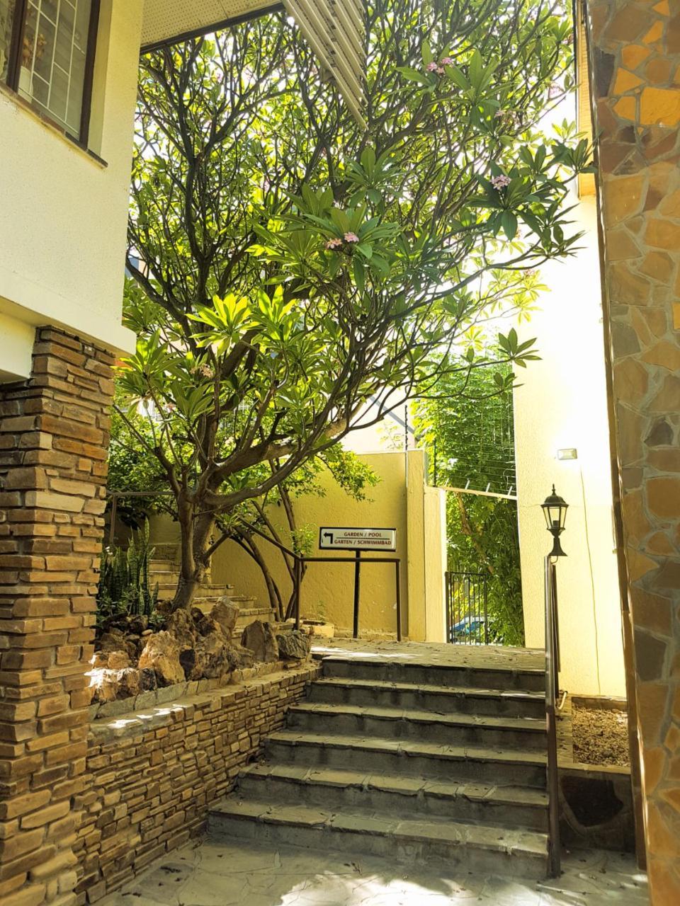 Hotel Pension Steiner Windhoek Exterior photo