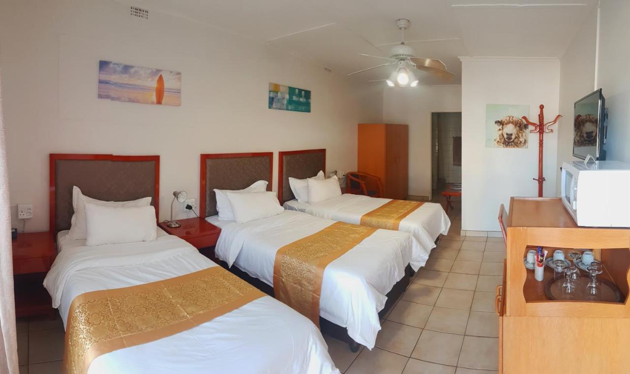 Hotel Pension Steiner Windhoek Exterior photo
