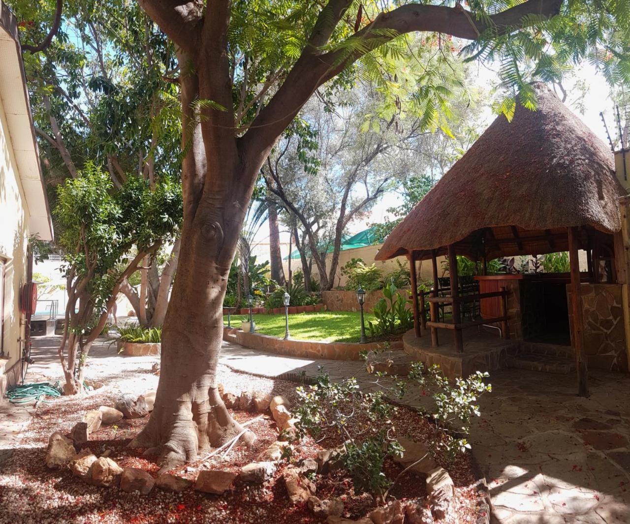 Hotel Pension Steiner Windhoek Exterior photo